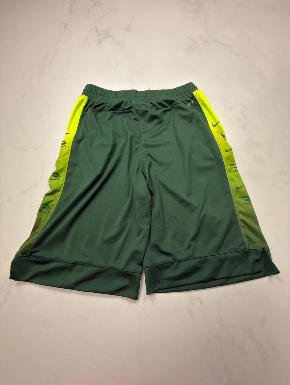 Nike Athletic Shorts Green 2010s Sporty Casual - Boys XL